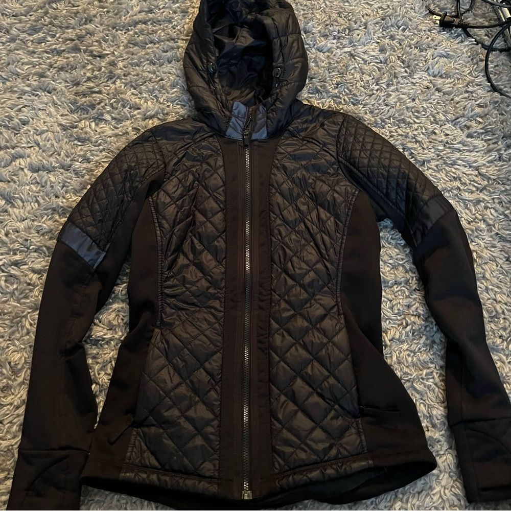 Athleta polar vortex quilted athletic jacket size small